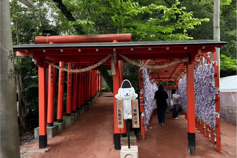 Kanazawa: Samurai, Castle & Geisha Private Bus Tour