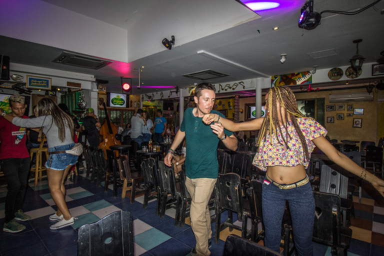 Cartagena: Salsa Bar-Hopping Night Tour