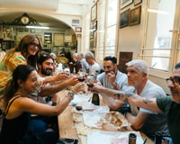 Bologna, Walking Food Tour mit einem lokalen Guide - Hizvo