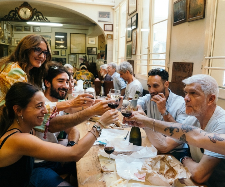 Bologna gastronomic experience with a local