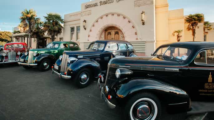 75 minute vintage car tour