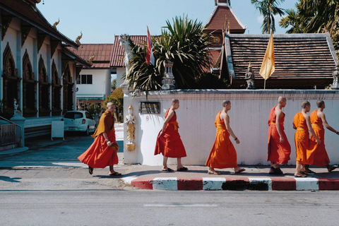 Chiang Mai: Temples & Old City Hidden Gems with local guide Small Group Guided Tour (Morning)