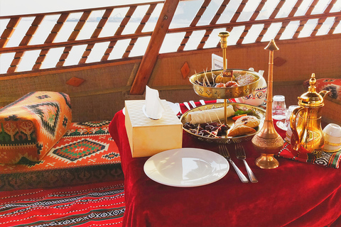 Dubai: Sunset Cruise on Traditional Boat & Emirati High Tea