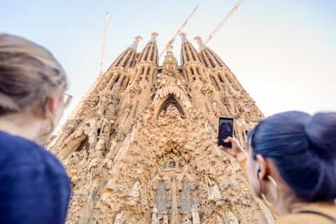 depuis la costa brava les incontournables de barcelone