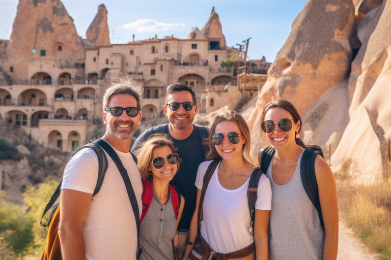 Depuis Istanbul : Excursion de 2 jours en Cappadoce avec vol et transfertsService privé