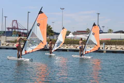 Valencia: 2-Hour Windsurfing Class
