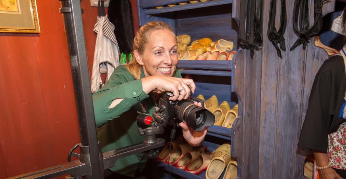 Afbeelding 5 van Volendam: fotomoment in traditionele Nederlandse klederdracht