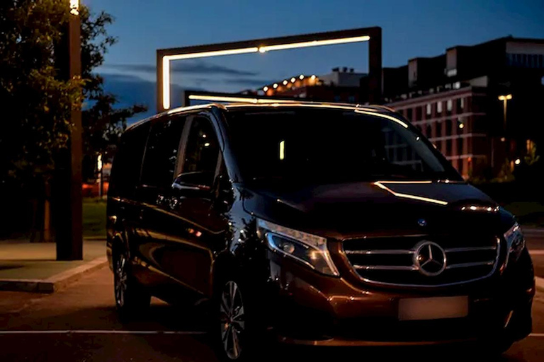 Helsinki: VIP Private Transfer with Local Tips