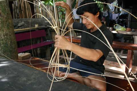 Luang Prabang: 3-Hour Rattan Ball Weaving Workshop