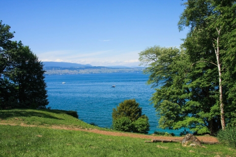 Privétour van Genève naar de Franse RivièraFranse Riviera: Yvoire en Evian