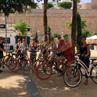 Ibiza: Town Highlights Tour by Bike