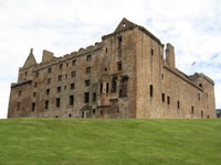From Edinburgh, Outlander Adventure Day Tour with Entry - Housity