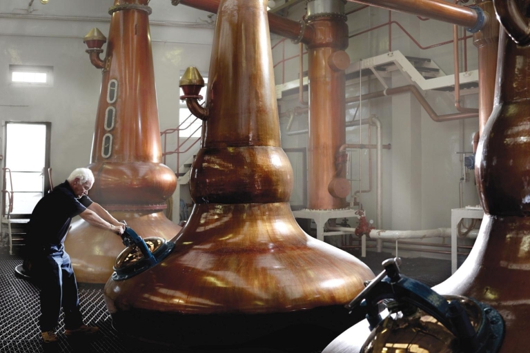 Desde Edimburgo: tour de un día descubriendo la destilería de whisky de malta