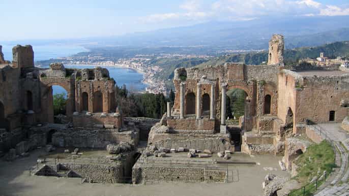 taormina savoca and castelmola guided transfer