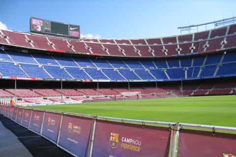 Barcelona Hop-On Hop-Off & F.C. Barcelona Camp Nou Tour