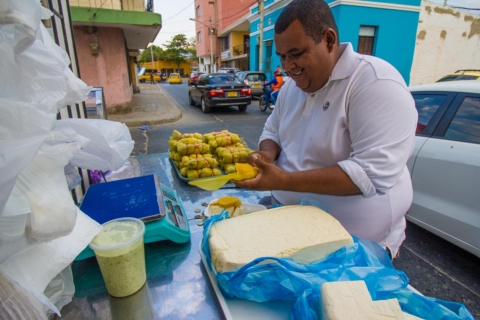 Visite gastronomique de la rue Santa Marta