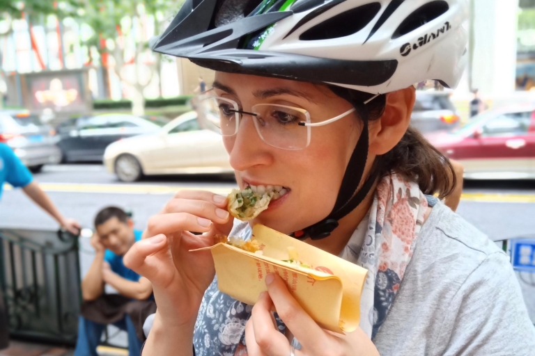 Shanghái: Recorrido de 3 horas en bicicleta y comida local