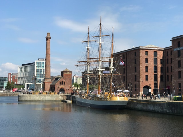 Liverpool: 1-Hour Guided Tour along the Waterfront