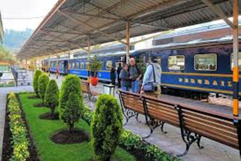 “Magical Return! Transfer from Poroy Station to Cusco”.