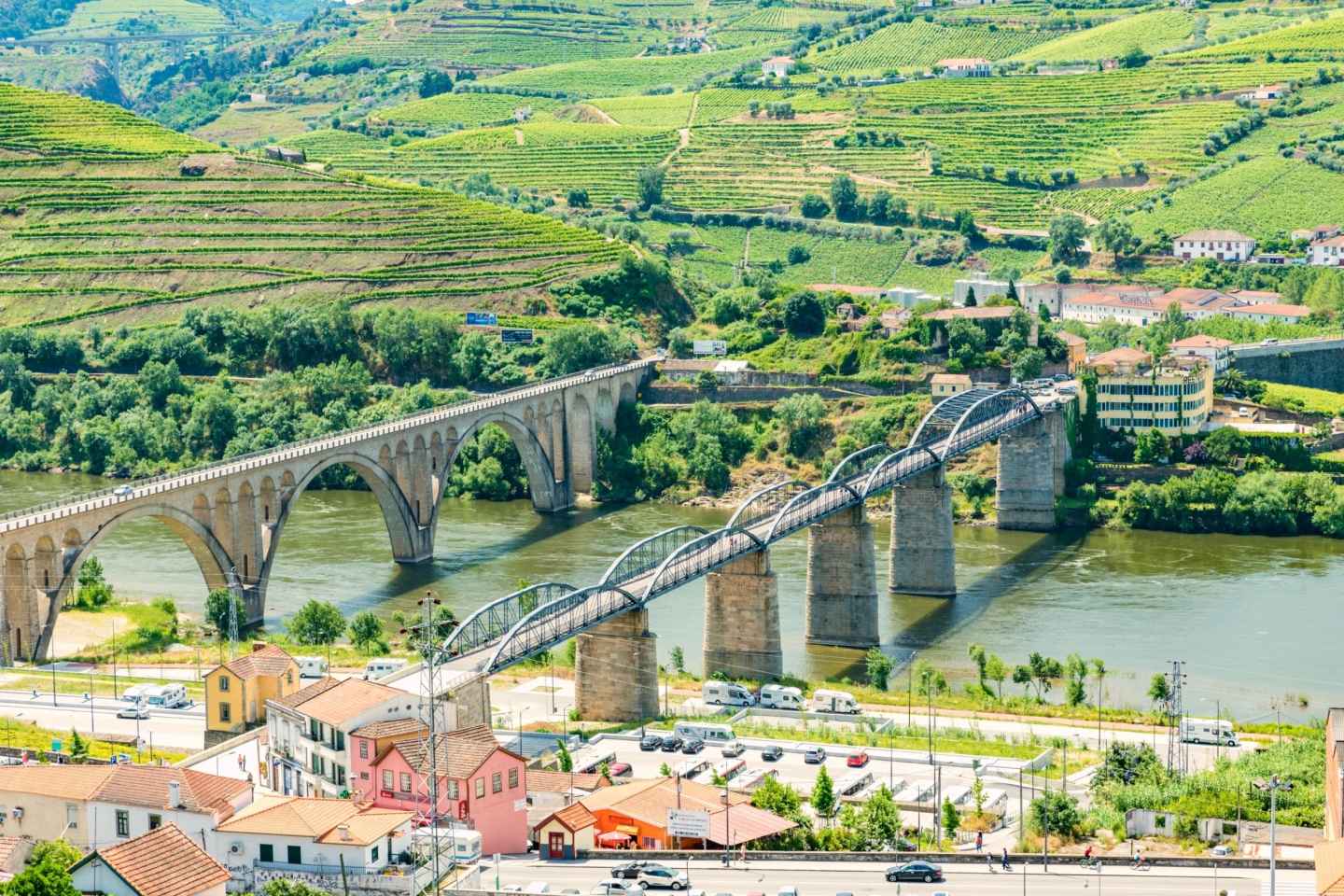 Douro-Tal: Tagestour mit Weinprobe und Mittagessen