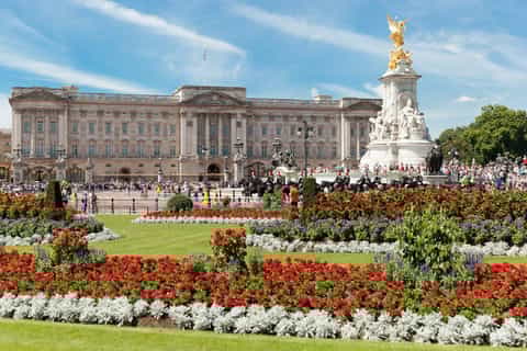 London: Changing of the Guard & Buckingham Palace Tour