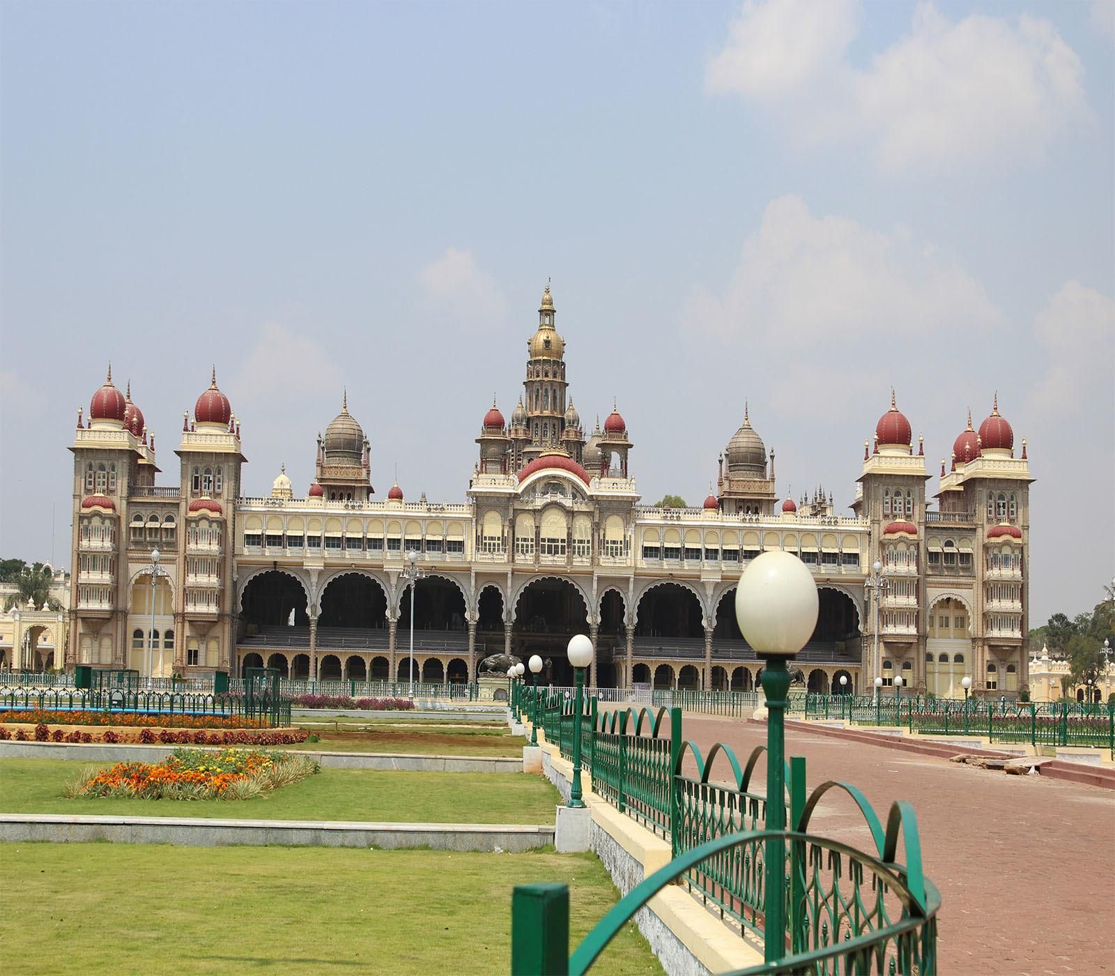 Mysore: 2-tägige Palast- und Gartentour ab Bangalore