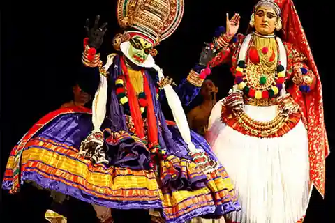 Kochi: Kathalki Theatre and Dinner Experience