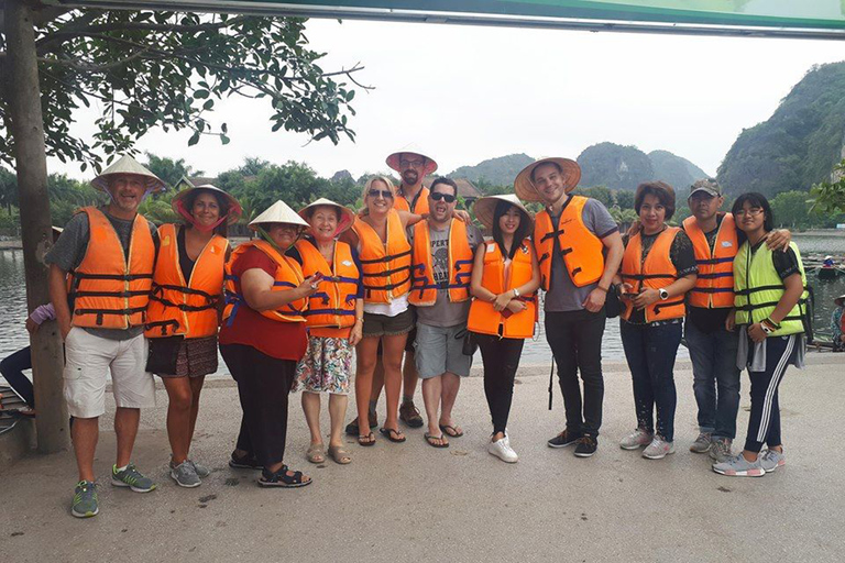 Excursion d'une journée à Hoa Lu et Tam Coc