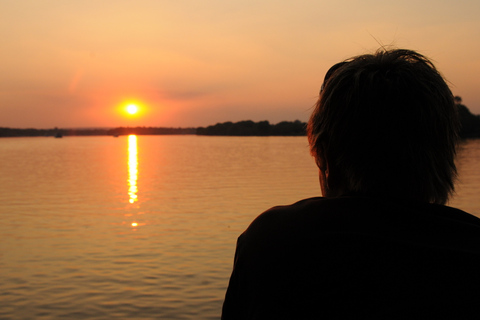 Cataratas Vitória: Cruzeiro ao pôr do sol no rio Zambeze