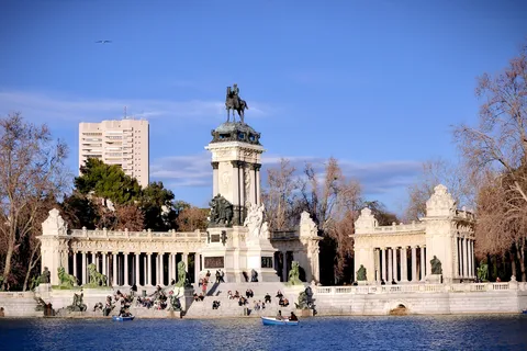 Madrid: 1,5 uur durende Retiro Park rondleiding met gids