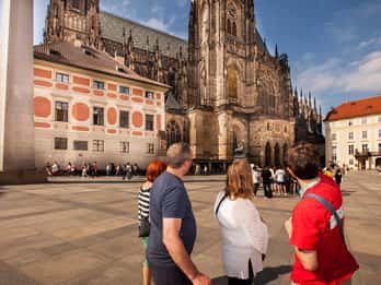 Prag: 6-stündige Stadtrundfahrt mit Bootsfahrt & Mittagessen Prag: 6-stündige Stadtrundfahrt mit Bootsfahrt & Mittagessen