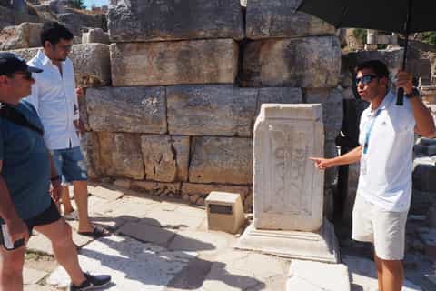 From Kusadasi: Ephesus Guided Tour with Transfer