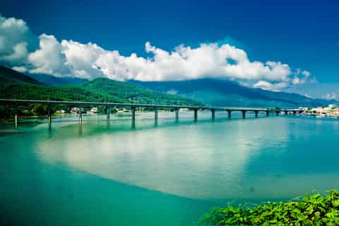 Hoi An: Bus Tour to Hue via Hai Van Pass and Lang Co Beach