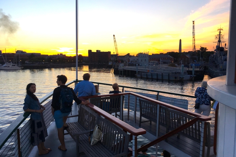 Boston: croisière dans le port au coucher de soleilHeure de départ standard