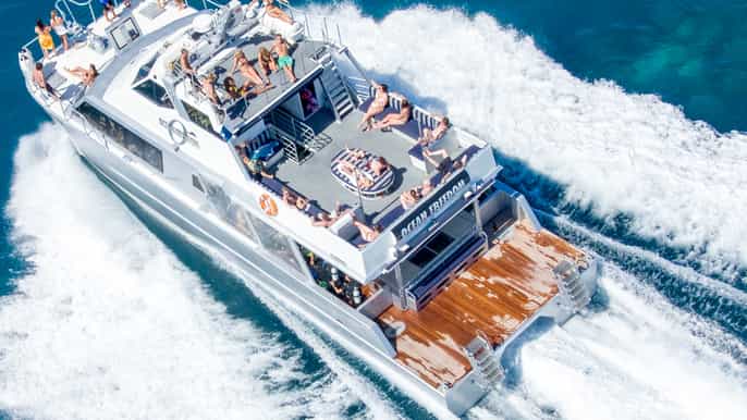 great barrier reef 2stop cruise outer coral cay reefs