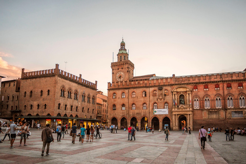 Bologna: Guided Small-Group Tour Bologna: a guided tour for a small group
