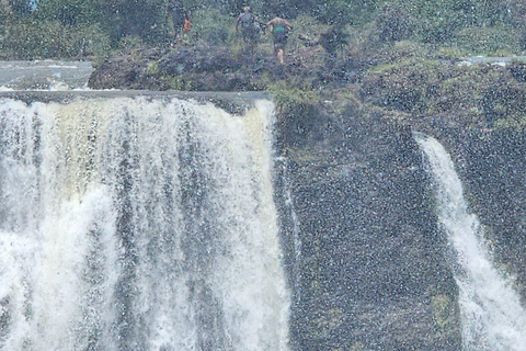 Victoria Falls Zimbabwe: Mosi-oa-Tunya Walk with Local Guide