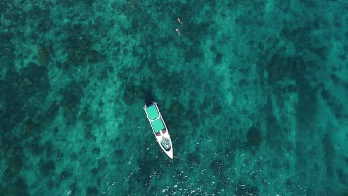 phuket fullday private speedboat charter to phi phi island
