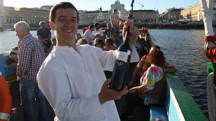 river tagus sunset cruise in lisbon