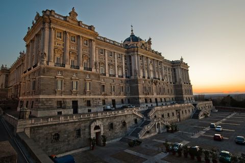 Madrid: Skip the line Royal Palace & Prado Museum Tour