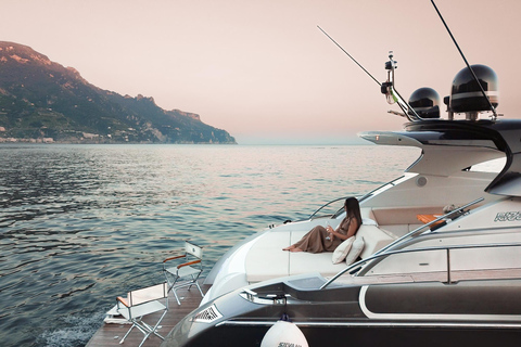 Amalfi Coast & Capri: Boat Transfer from Airport