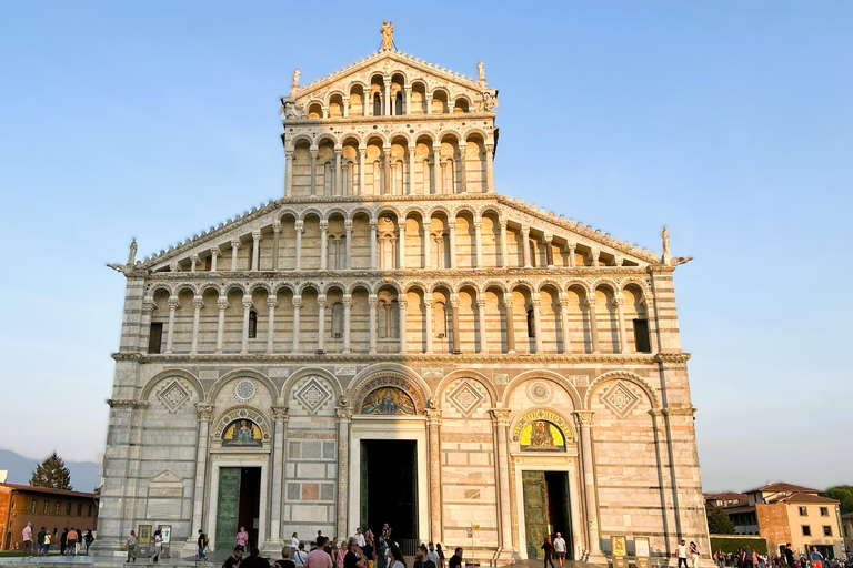 Entrada com hora marcada na Torre Inclinada de Pisa e na Catedral com áudioEntrada com horário marcado para a Torre Inclinada de Pisa e a Catedral com áudio