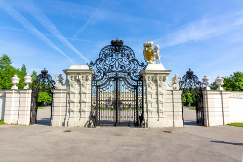 Vienne : billets coupe-file pour le Belvédère supérieur et visite guidéeVisite en anglais