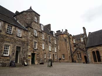 Rosslyn Chapel, Stirling Castle & Dunfermline Abbey Rosslyn Chapel, Stirling Castle & Dunfermline Abbey