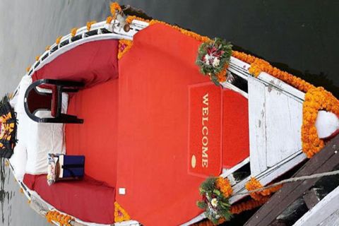 Varanasi: tour serale in barca con cena