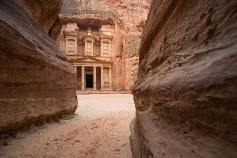 From Eilat: Petra Ancient City Tour and Buffet Lunch