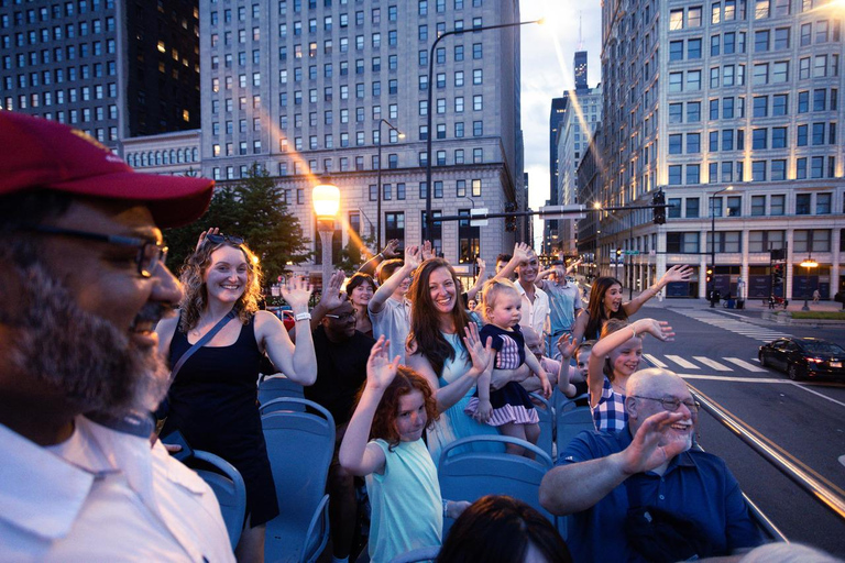 Chicago: Sunset Tour by Open-top Bus with Live Guide Panoramic Sunset Tour