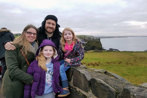 Belfast: Giant's Causeway Coastal Adventure mit Eintrittskarten