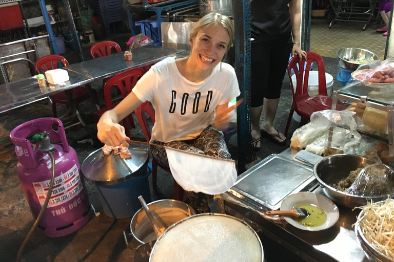 Ho Chi Minh City: Saigon Flavors Private Walking Food Tour