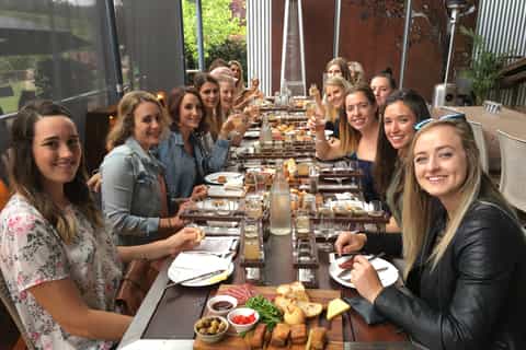 From Perth: River Cruise to Swan Valley & Vineyard Tour